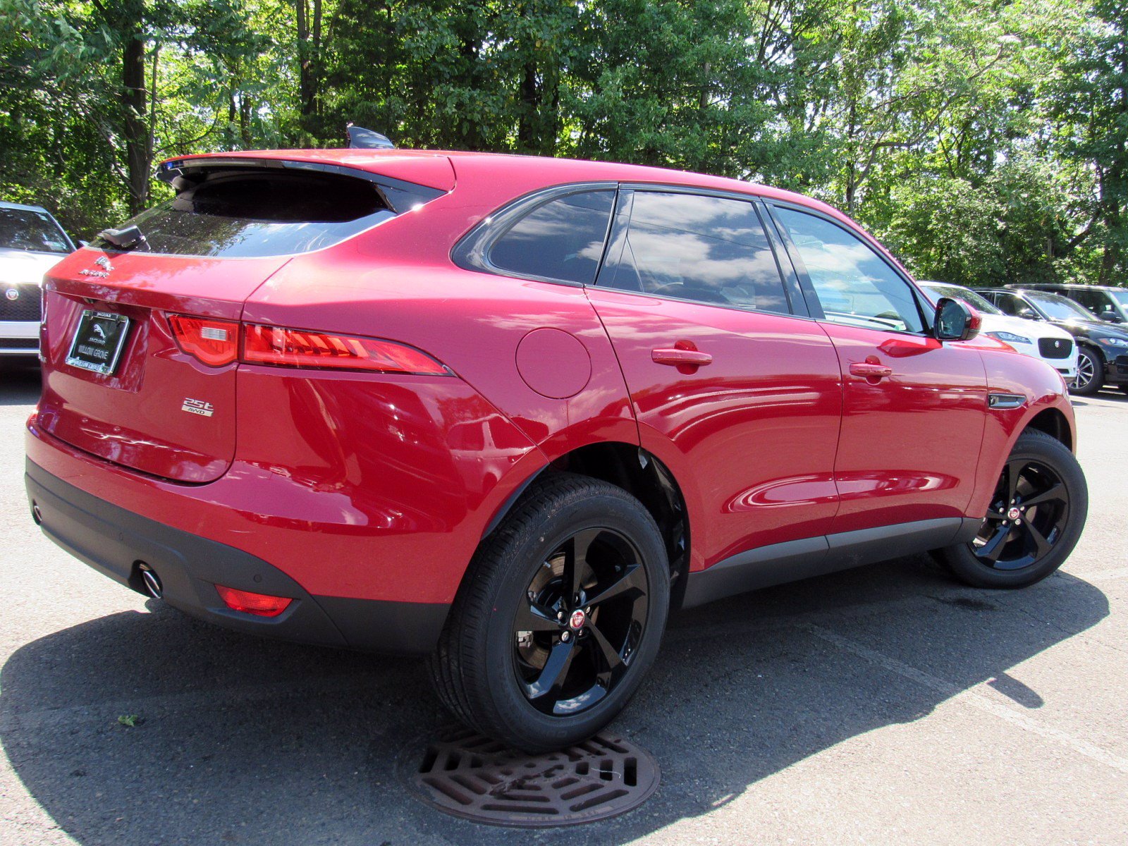 New 2020 Jaguar F PACE 25t Premium Sport Utility in Willow Grove 